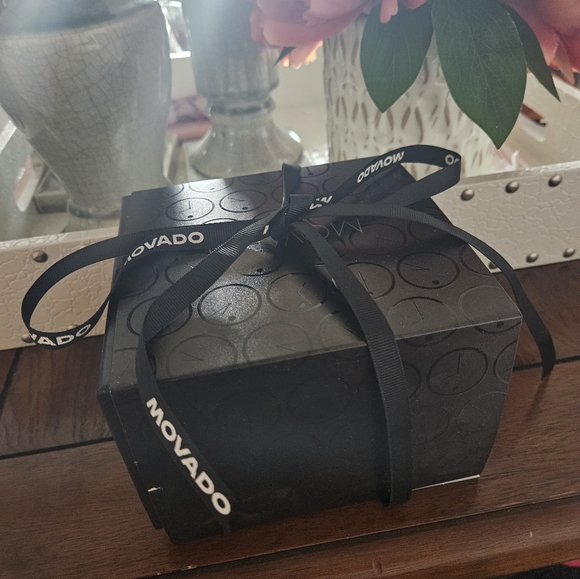 Movado Box with Ribbon - Picture 2 of 9